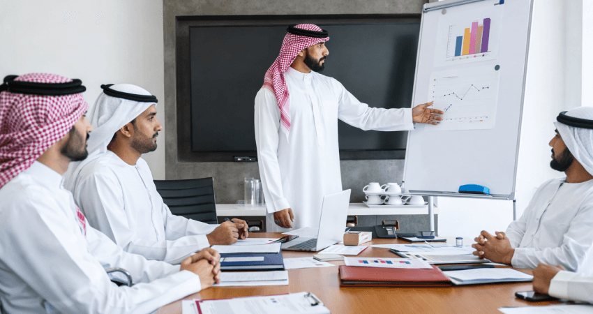 الدورة المحاسبية كاملة من القيد إلى القوائم المالية cover image